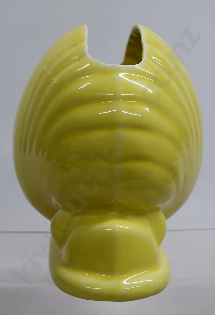 TEMUKA WARE SHELL VASE Image 1++
