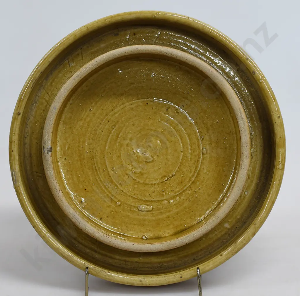 STOUR WARE TIMARU COVERED CHEESE STORAGE POT Image 1++