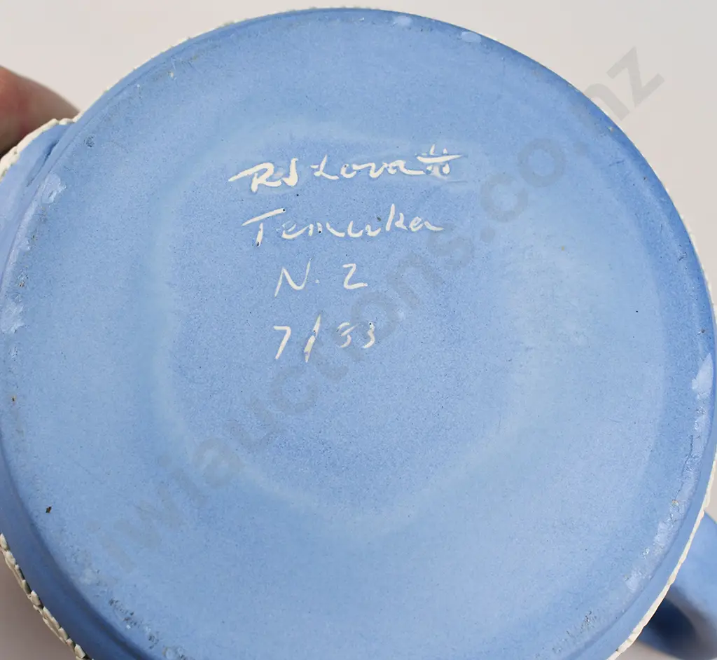 LOVATT TEMUKA JASPERWARE TEAPOT Image 1++