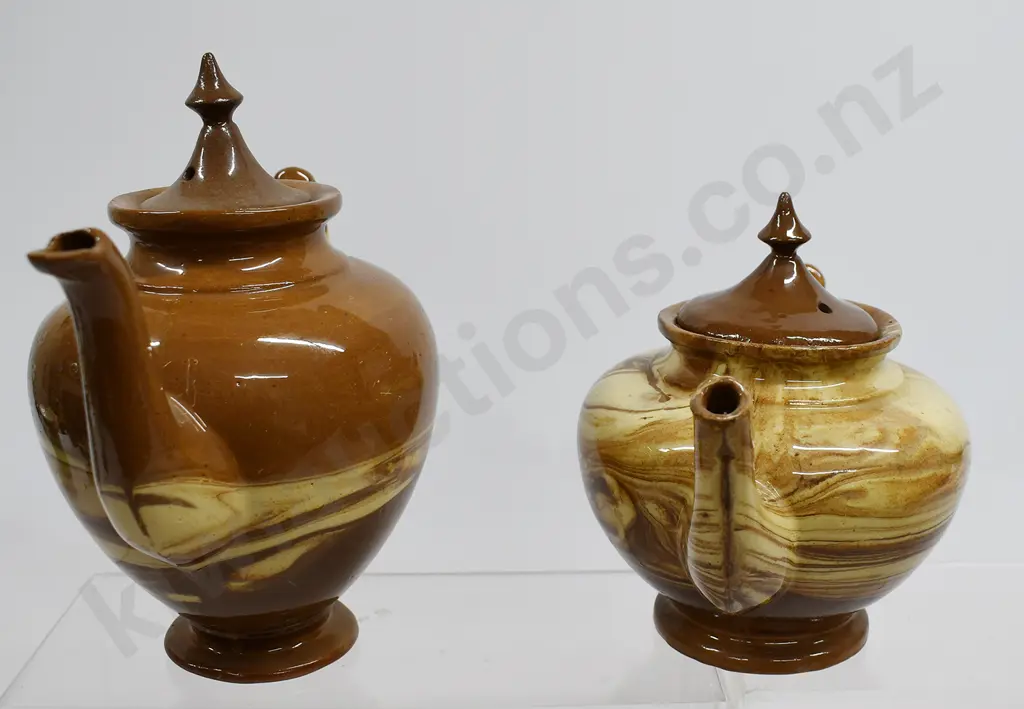 LOVATT POTTERY TEA POTS Image 1++
