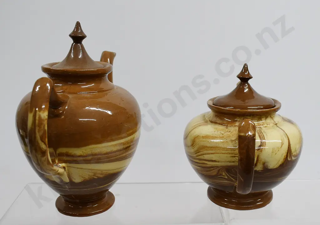 LOVATT POTTERY TEA POTS Image 1++