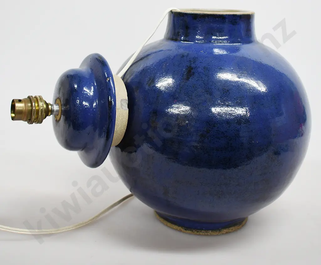 PAUL FISHER TABLE LAMP Image 1++