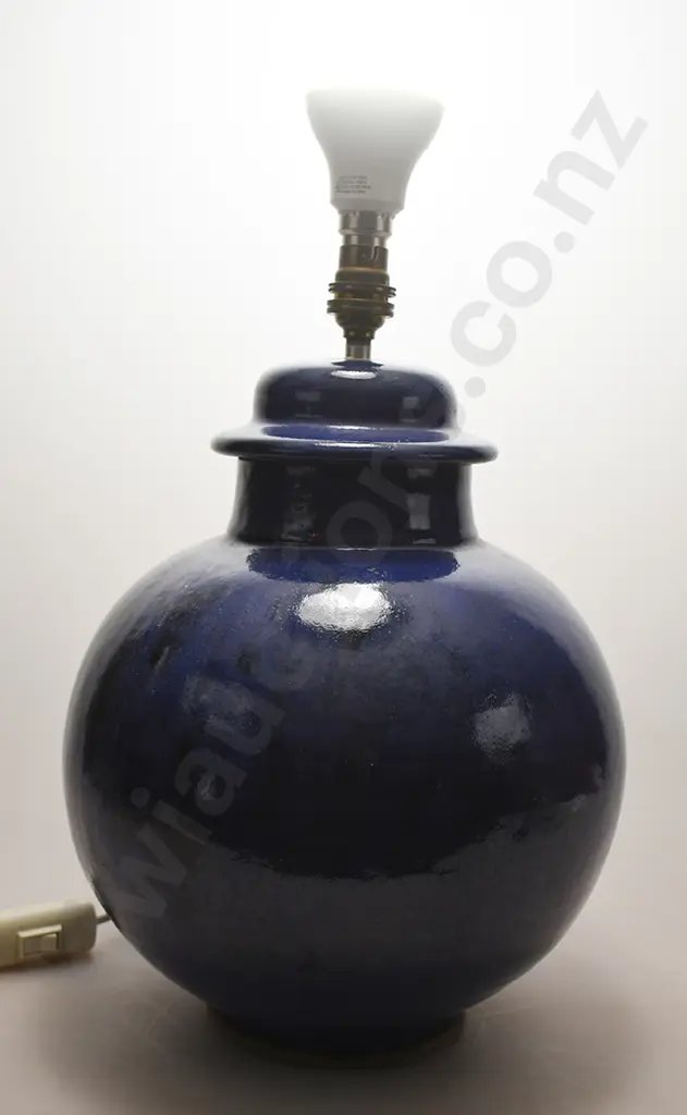 PAUL FISHER TABLE LAMP Image 1++