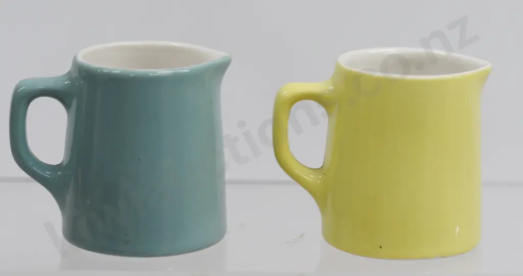 CROWN LYNN COLOUR GLAZE JUGS Image 1++