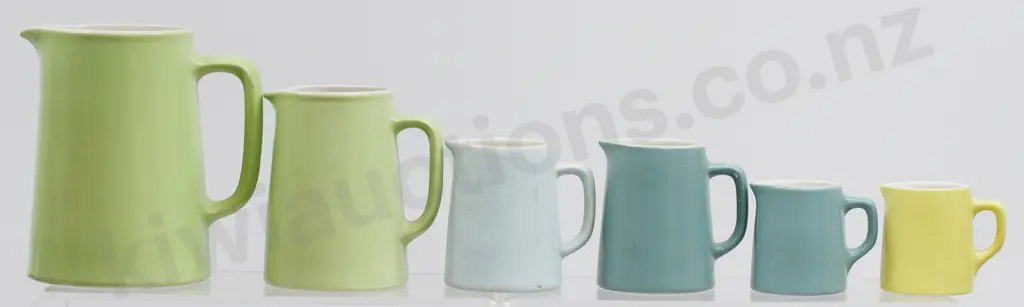 CROWN LYNN COLOUR GLAZE JUGS Image 1++