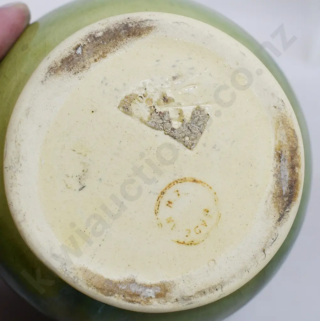 CROWN LYNN AMBRICO VASES NUMBER 21 Image 1++