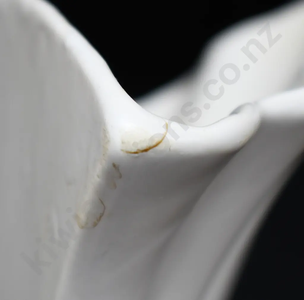 CROWN LYNN WALL POCKET COW BELL NUMBER 8 Image 1++
