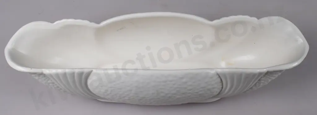 CROWN LYNN WHITE POTTERY MANTLE VASES Image 1++