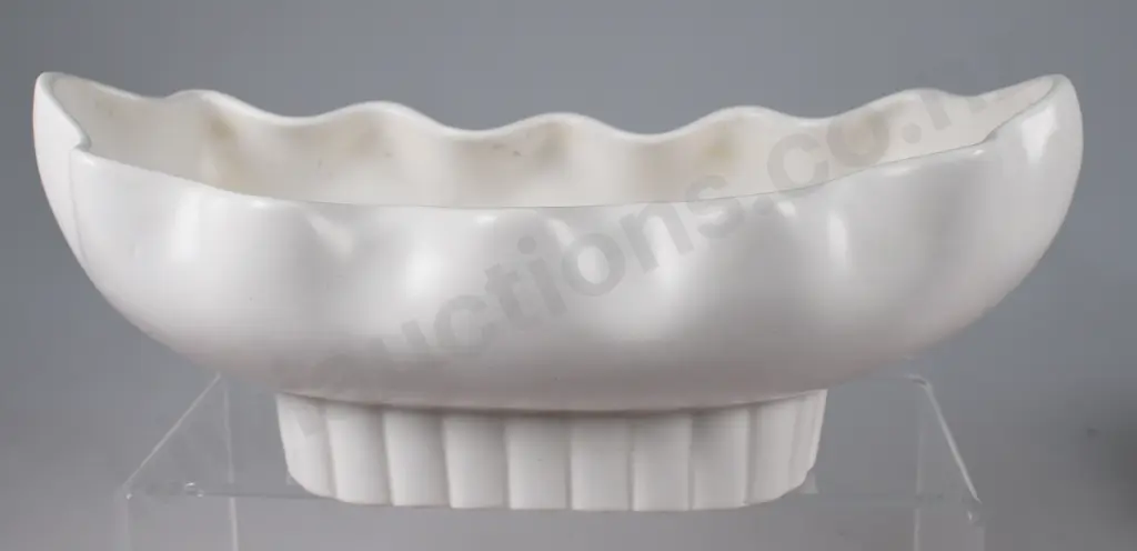 CROWN LYNN WHITE POTTERY MANTLE VASES Image 1++