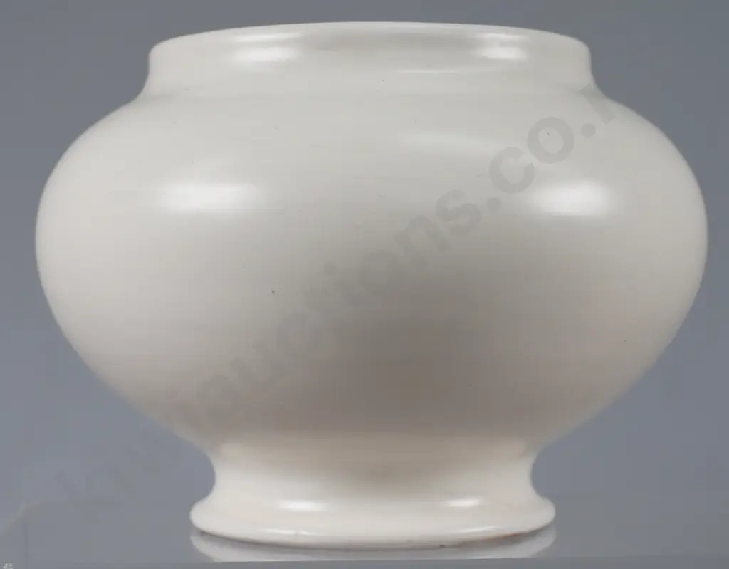CROWN LYNN DANIEL STEENSTRA VASE Image 1++