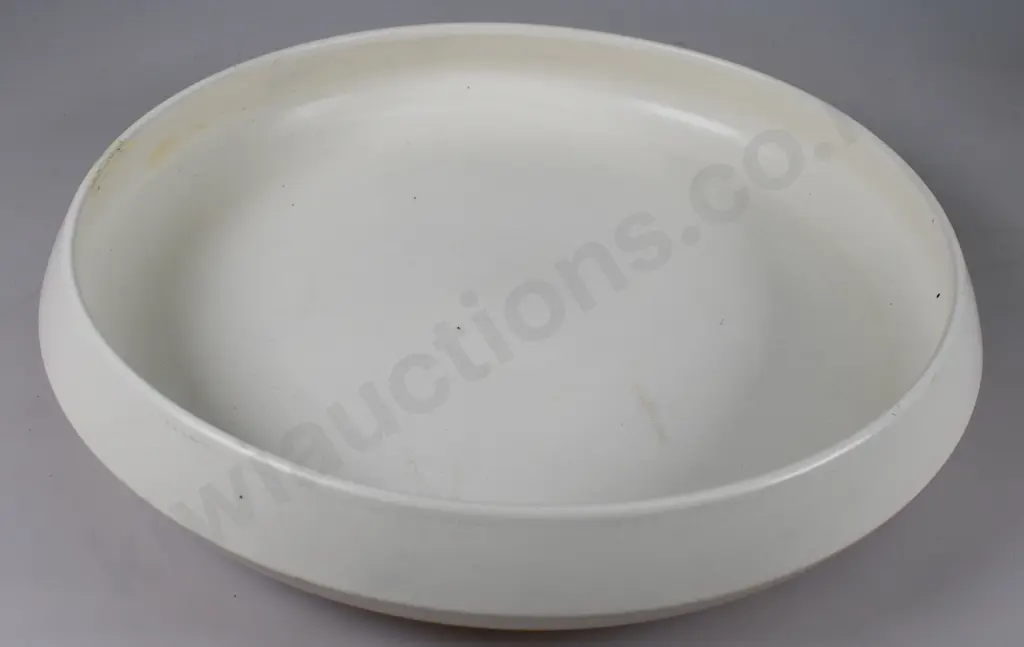 CROWN LYNN HAND POTTED FLOAT BOWLS Image 1++