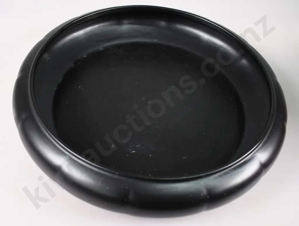 CROWN LYNN BLACK FLOAT BOWL Image 1++