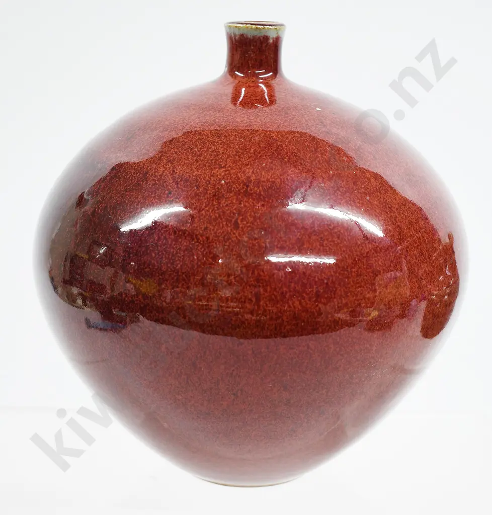 CAMPBELL HEGAN VASE & JUG Image 1++