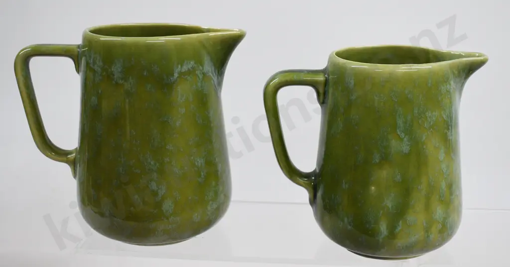 TEMUKA WARE GRADUATED SET OF MILK JUGS Image 1++