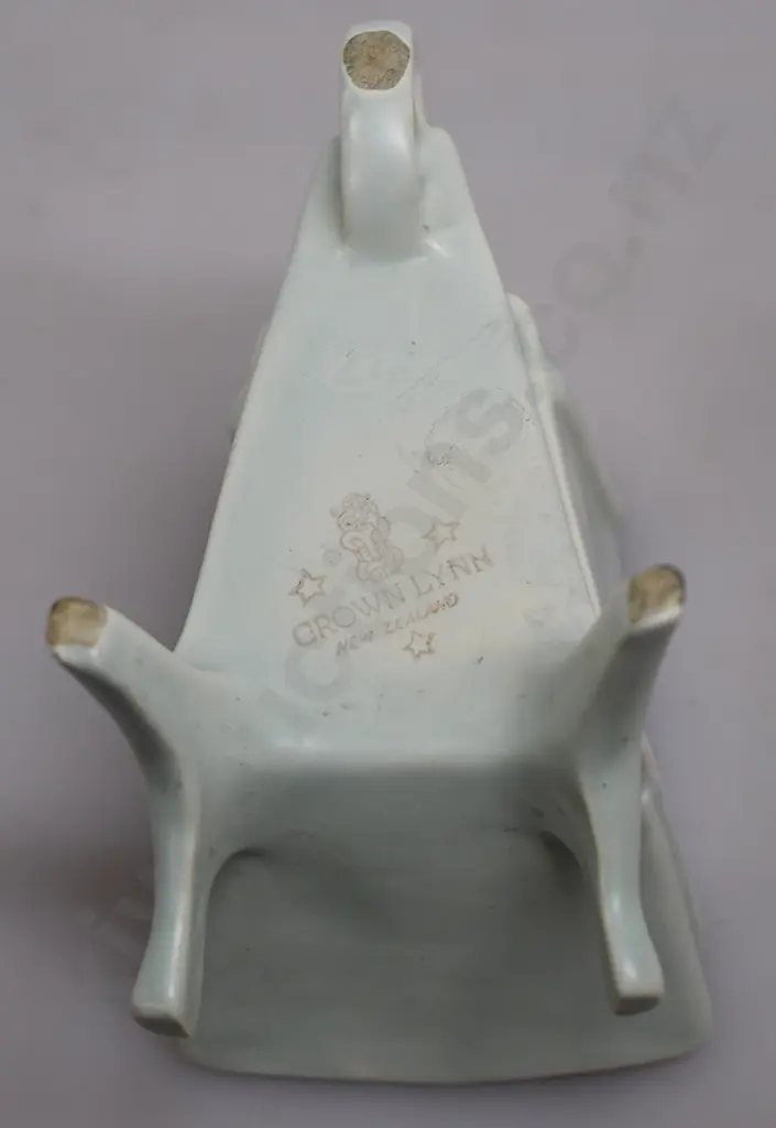 CROWN LYNN  WHEELBARROW MINT GREEN Image 1++