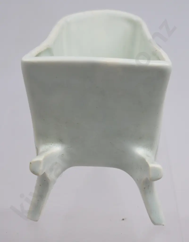 CROWN LYNN  WHEELBARROW MINT GREEN Image 1++