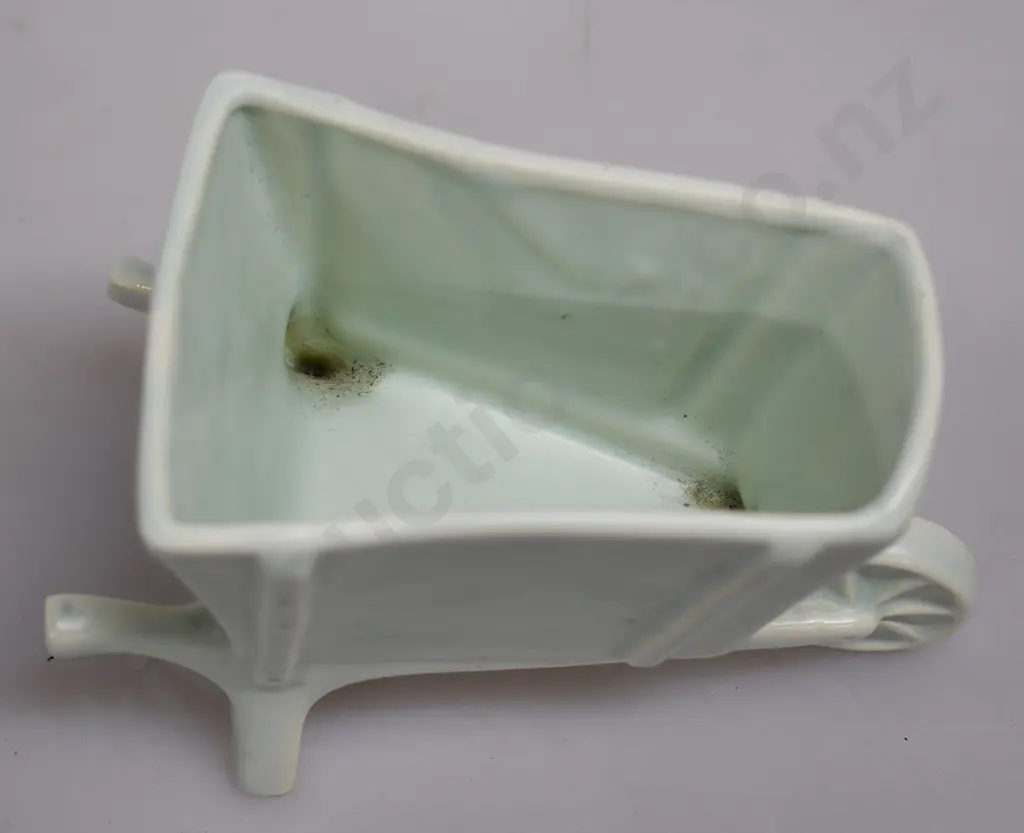 CROWN LYNN  WHEELBARROW MINT GREEN Image 1++