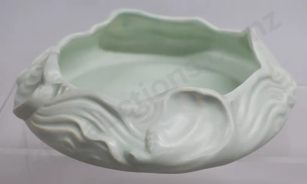CROWN LYNN WAVES BOWL MINT GREEN Image 1++