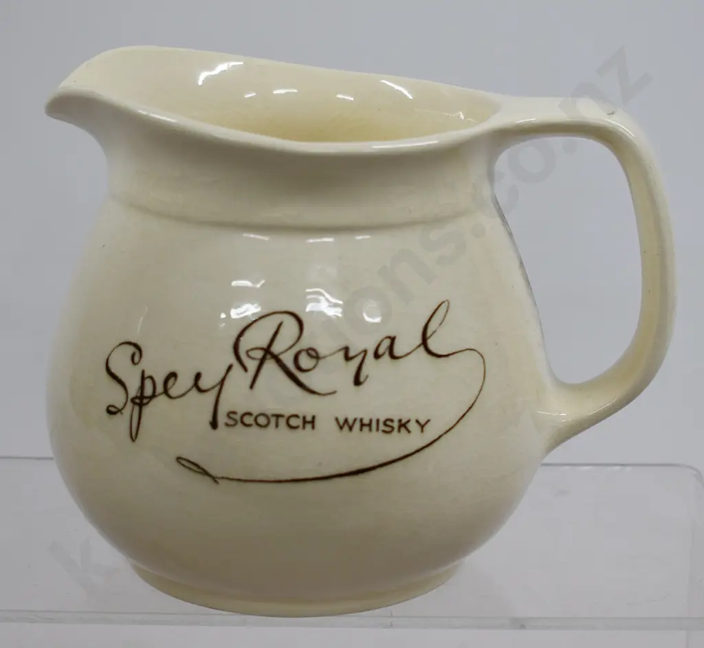 CROWN LYNN GILBY GIN AND TOBY JUGS Image 1++