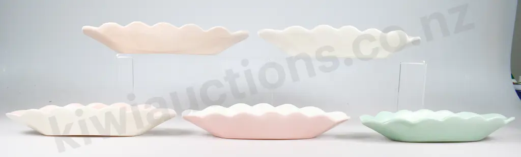 O C STEPHENS DUNEDIN RUFFLED EDGE SUNDAE DISHES Image 1++