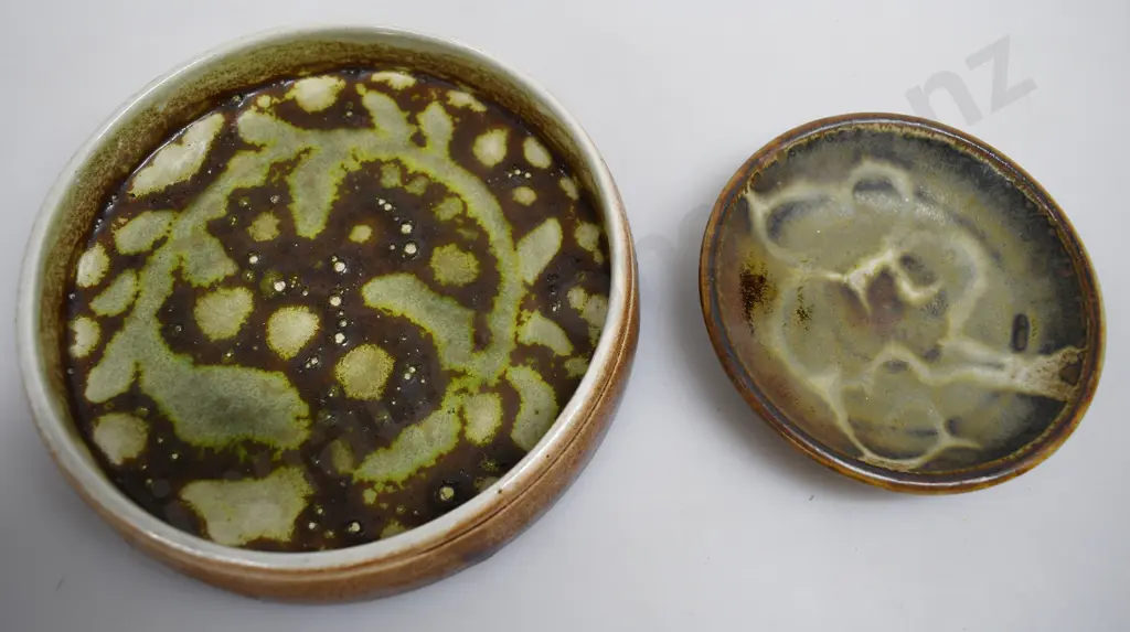 O C STEPHENS DUNEDIN BOWLS & DISHES Image 1++