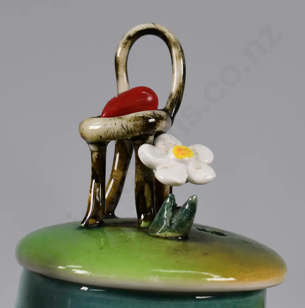 MARION MEWBURN TEAPOT Image 1++