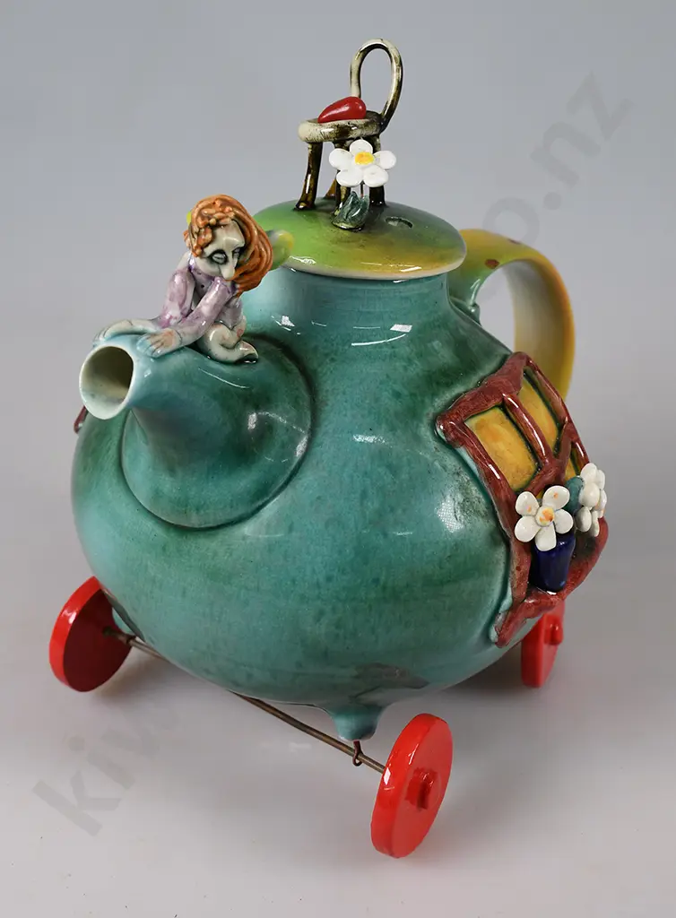 MARION MEWBURN TEAPOT Image 1++
