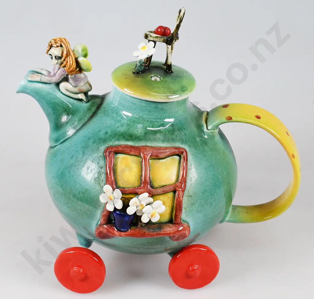MARION MEWBURN TEAPOT Image 1++