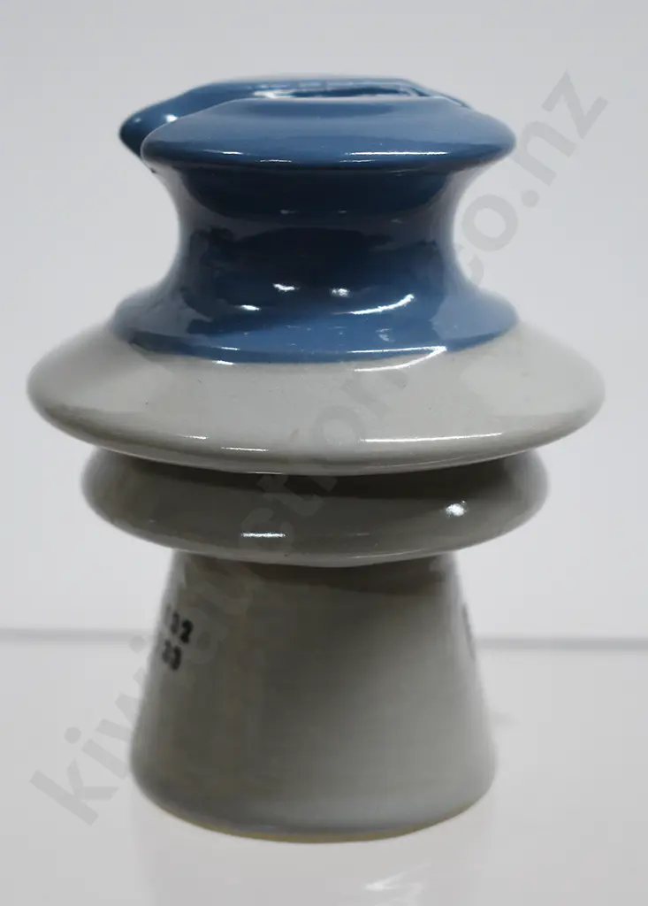 TEMUKA NZ INSULATORS ADVERTISING INSULATOR Image 1++