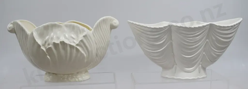 CROWN LYNN WHITE POTTERY MANTLE VASES Image 1++