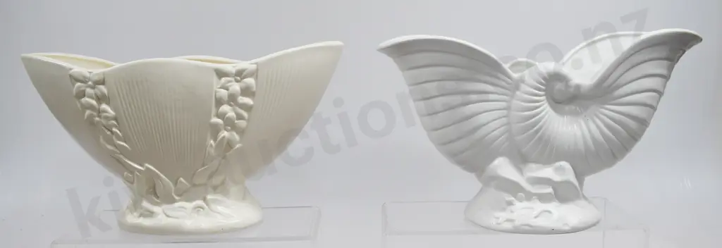 CROWN LYNN WHITE POTTERY MANTLE VASES Image 1++