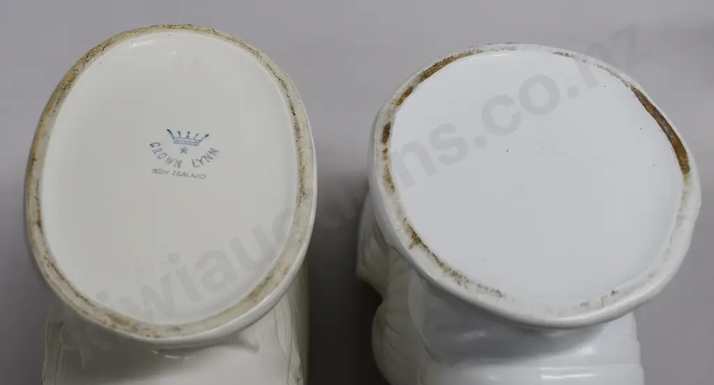 CROWN LYNN WHITE POTTERY MANTLE VASES Image 1++
