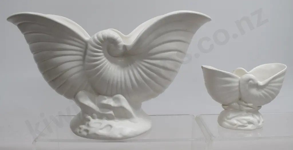 CROWN LYNN WHITE POTTERY NAUTILUS  MANTLE VASES Image 1++
