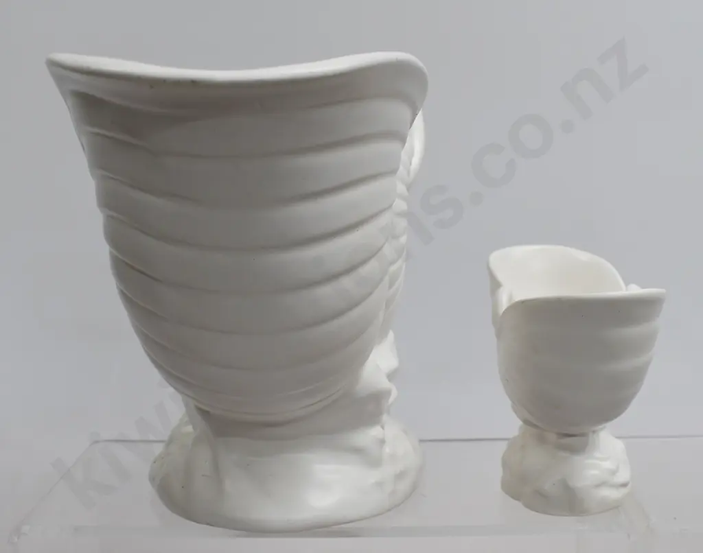 CROWN LYNN WHITE POTTERY NAUTILUS  MANTLE VASES Image 1++