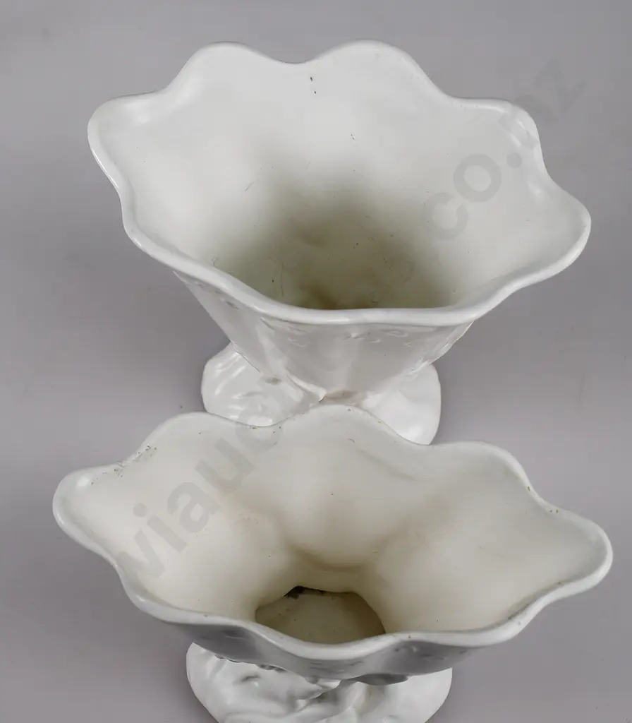 CROWN LYNN WHITE POTTERY MANTLE VASES Image 1++