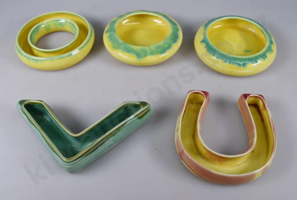 CROWN LYNN ASSORTED TROUGH VASES Image 1++