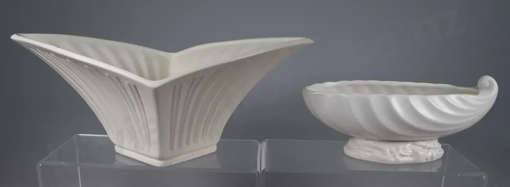 CROWN LYNN WHITE POTTERY MANTLE VASES Image 1++