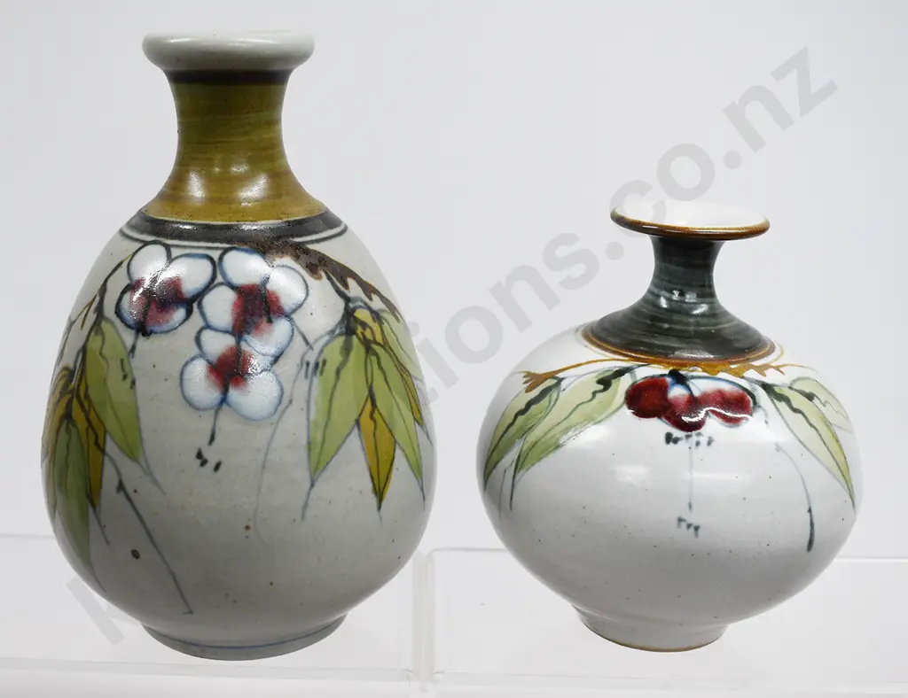 NEIL GRANT DUNEDIN, STUDIO POTTERY VASES & JUG Image 1++