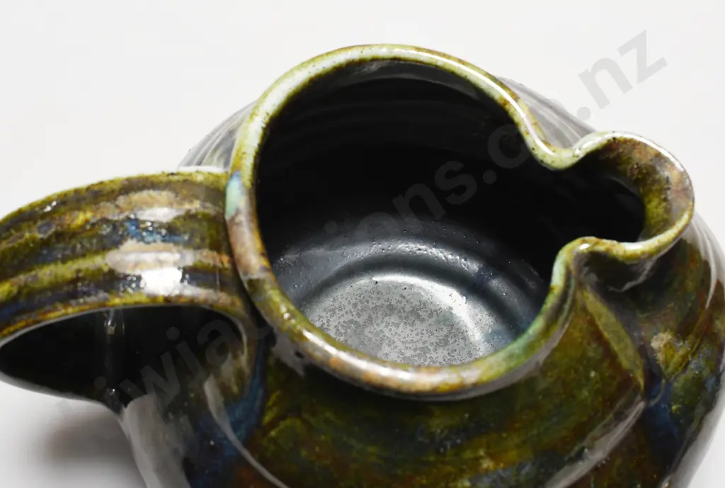 DRIVING CREEK FATSO JUG, ERIK OMUNDSON Image 1++
