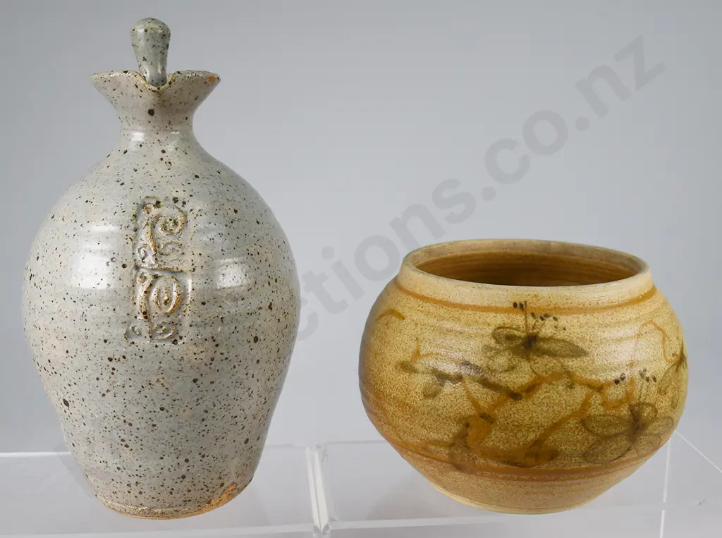 NEIL GRANT DUNEDIN, HANDLED JUG & BOWL Image 1++