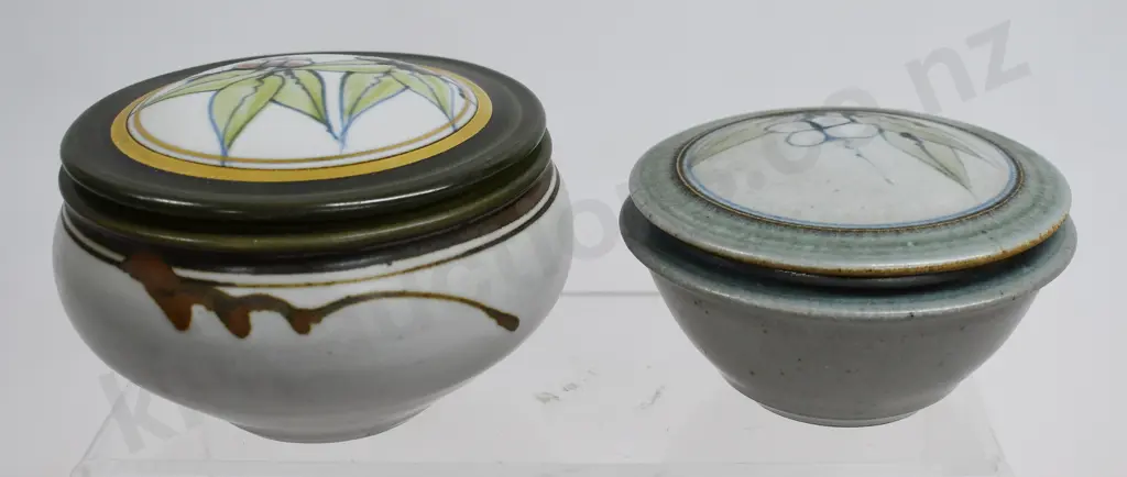 NEIL GRANT LIDDED TRINKET POTS Image 1++