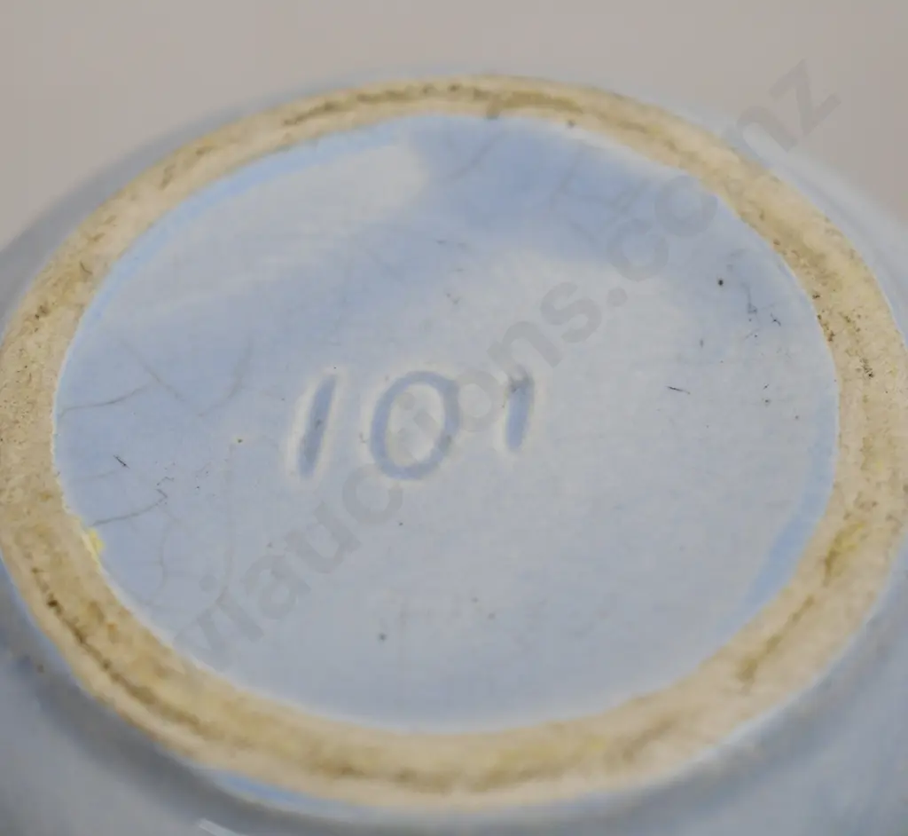 CROWN LYNN BLUE MINI VASES Image 1++