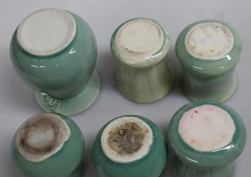 CROWN LYNN GREEN/YELLOW GLAZE MINI VASES Image 1++
