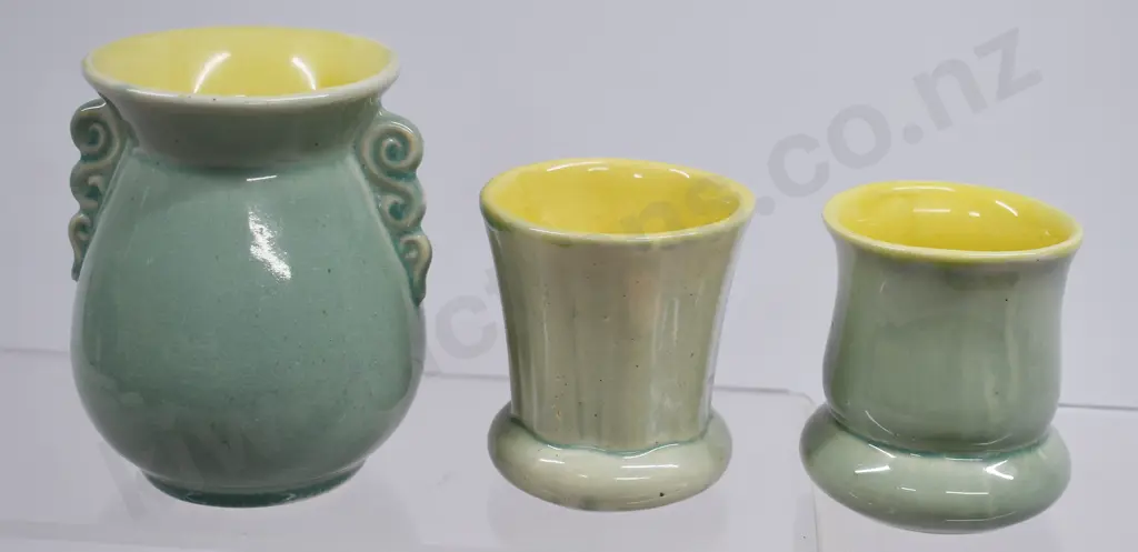 CROWN LYNN GREEN/YELLOW GLAZE MINI VASES Image 1++