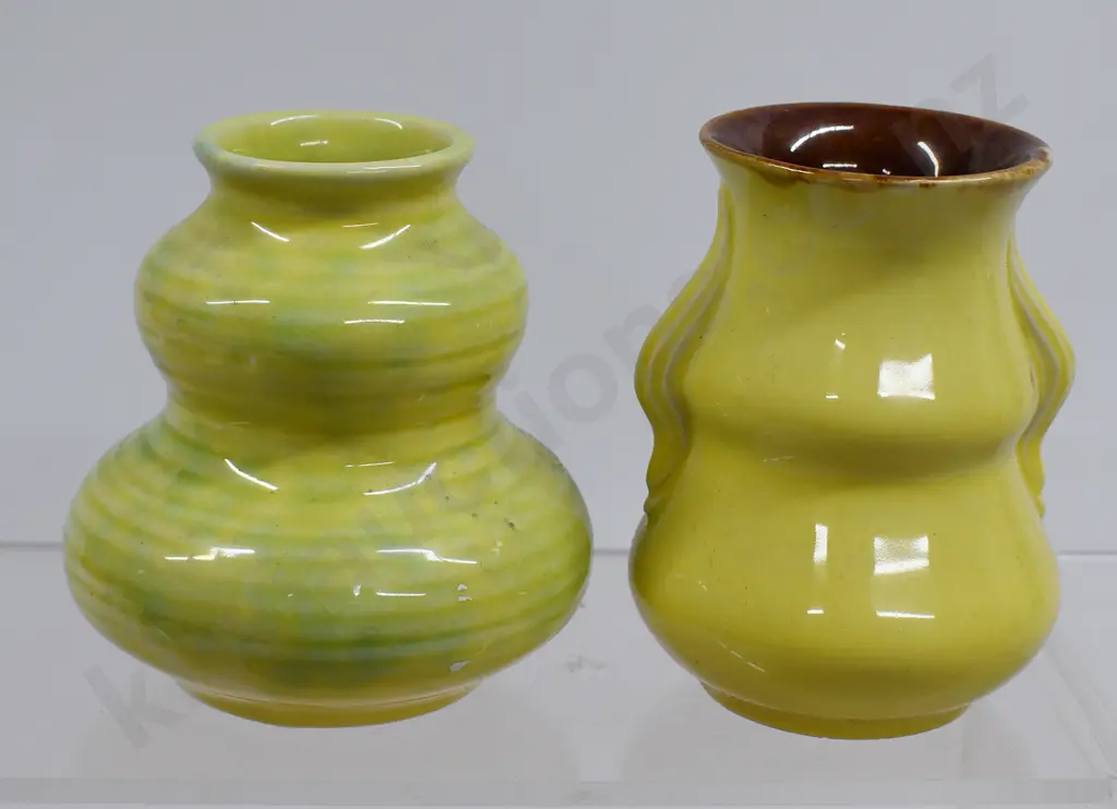 CROWN LYNN CHARTREUSE GLAZE MINI VASES Image 1++