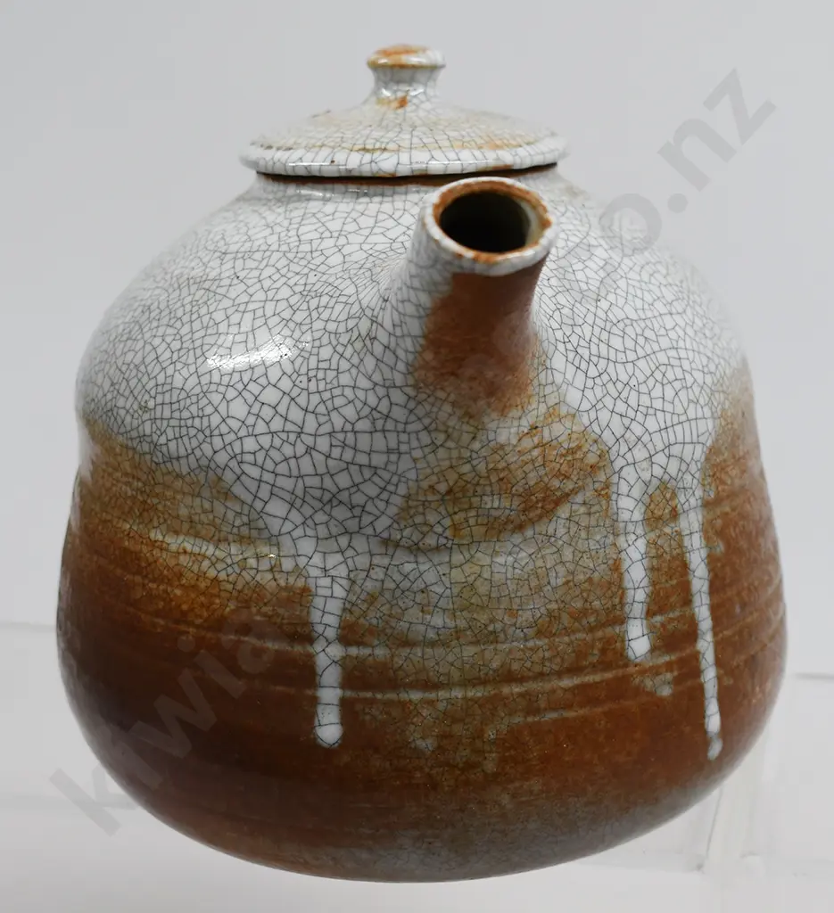STUDIO POTTERY TEAPOTS Image 1++