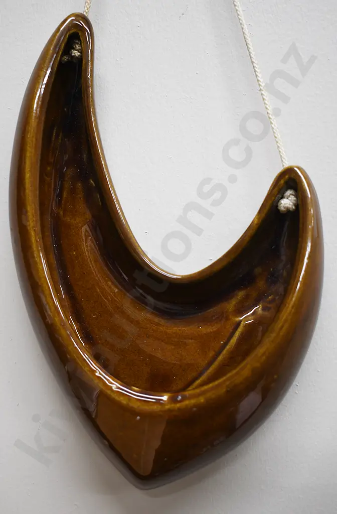 BENHAR WALL POCKET VASE Image 1++