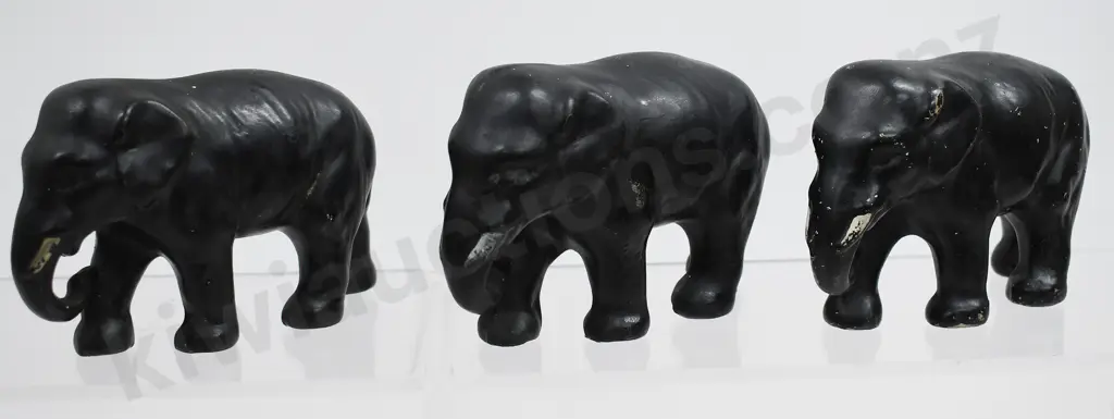 BENHAR BLACK ELEPHANTS Image 1++