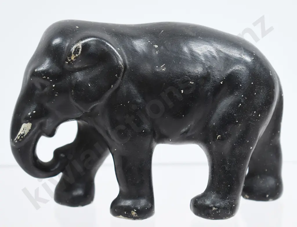 BENHAR BLACK ELEPHANTS Image 1++