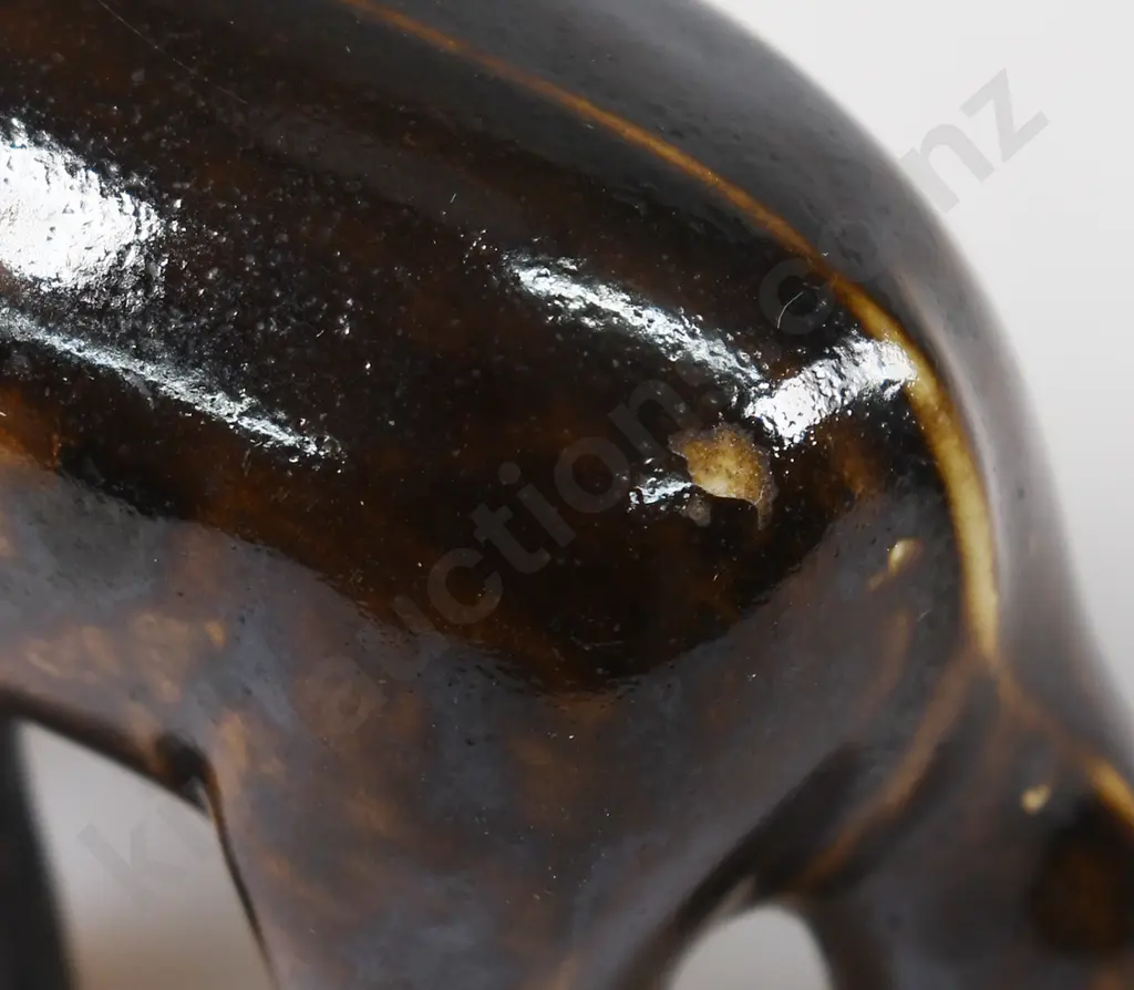 BENHAR POTTERY ELEPHANTS Image 1++